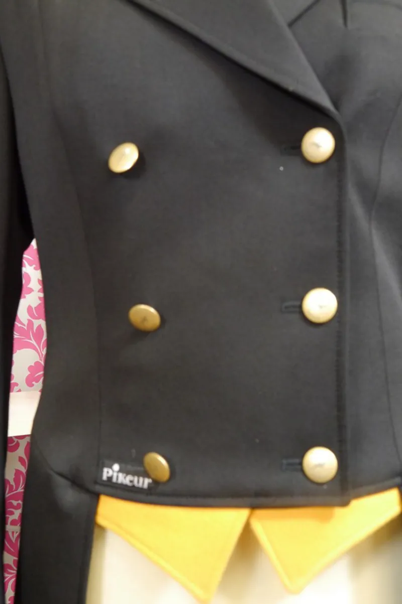 Pikeur Tailcoat Shadbelly Ladies in Black-1