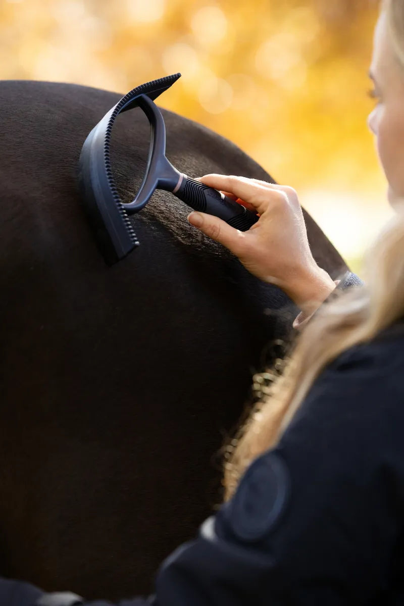 LeMieux Sweat Scraper in Navy-1