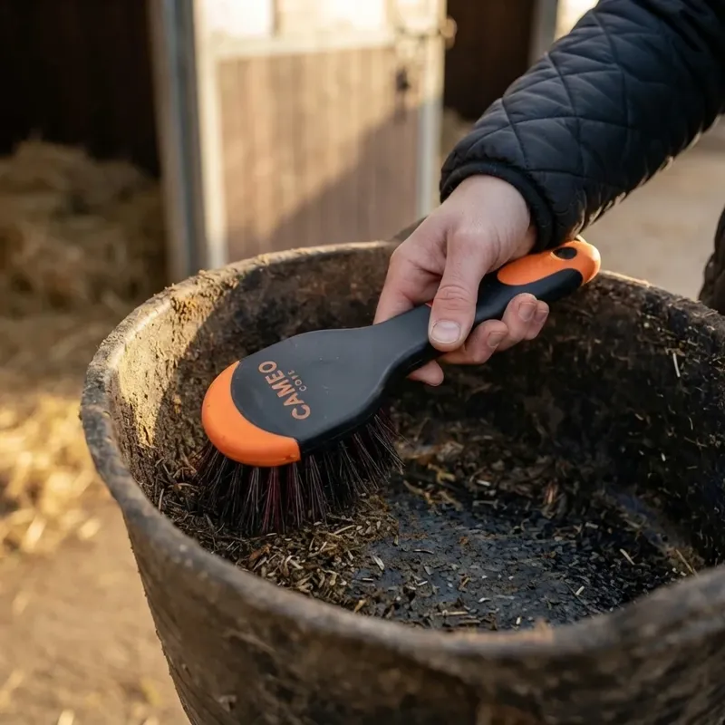 Cameo Equine Bucket Brush in Black and Orange-1