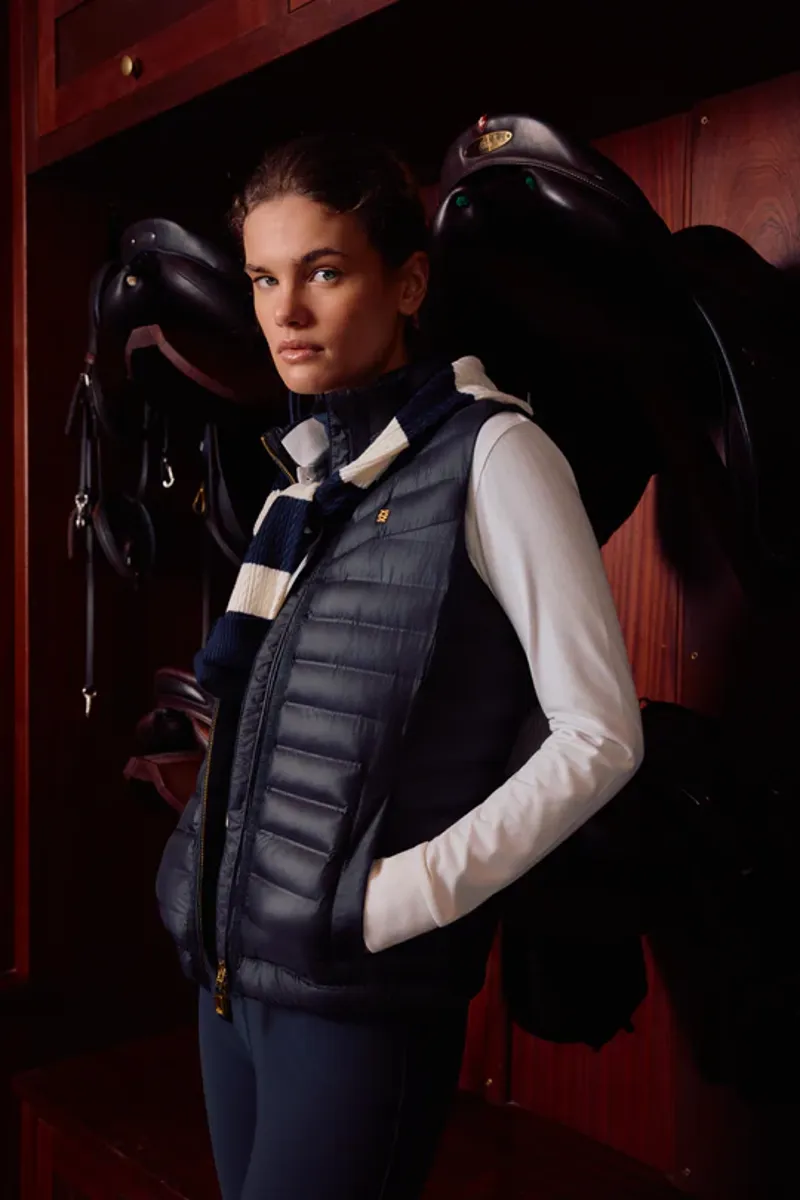 Holland Cooper Lightweight Puffer Gilet Ladies in Ink Navy-6