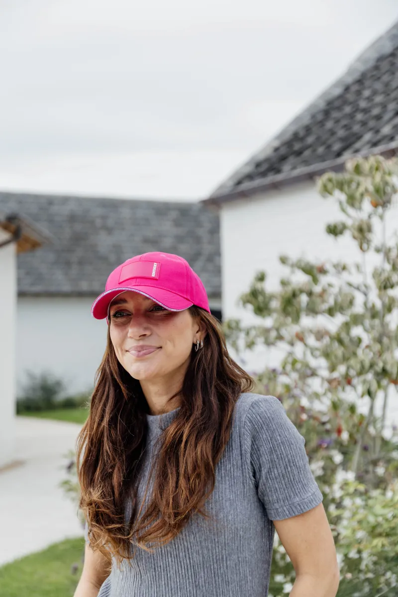 Kentucky Baseball Cap with Rubber Logo in Pink-4
