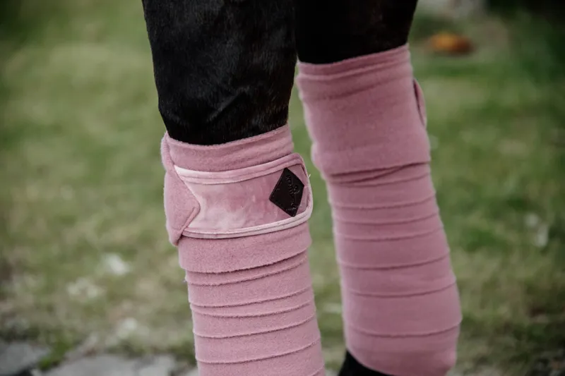 Kentucky Horsewear Polar Fleece Bandages Velvet in Old Rose-2