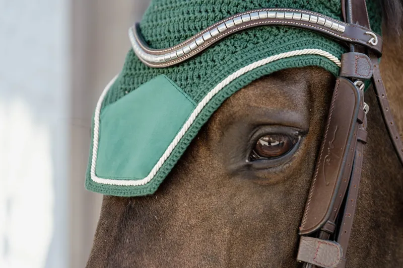 Kentucky Velvet Wellington Fly Veil in Dark Green-2