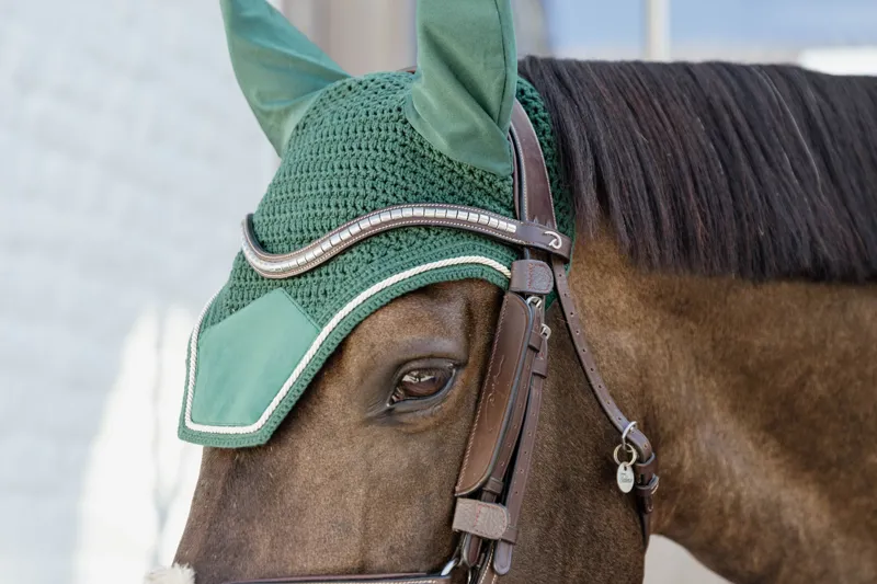 Kentucky Velvet Wellington Fly Veil in Dark Green-3