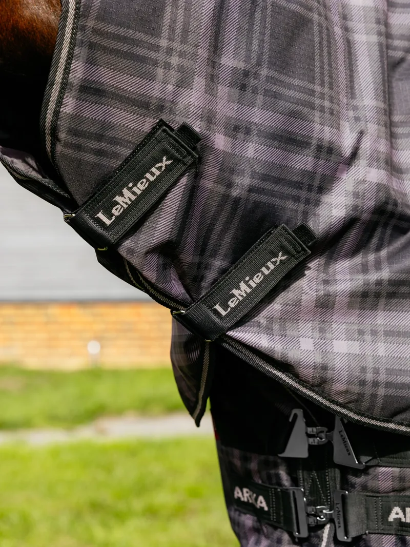 LeMieux Arika Heritage Check Turnout Rug 100g in Cocoa-5