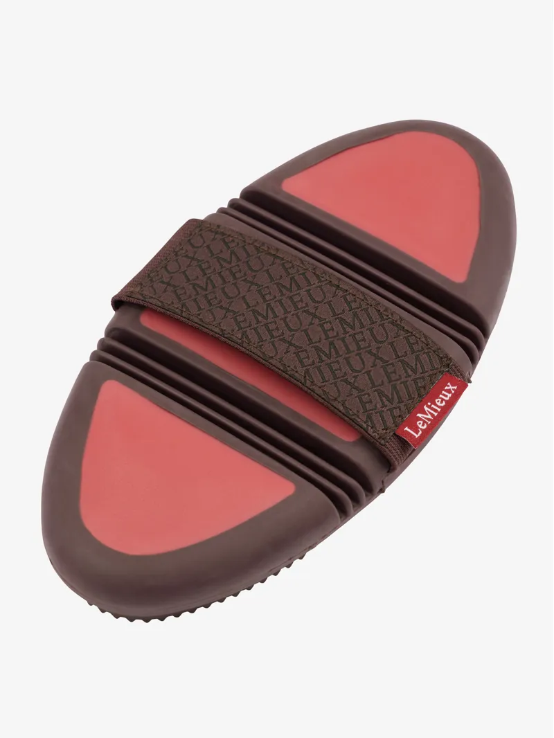 LeMieux Flexi Curry Comb in Cranberry