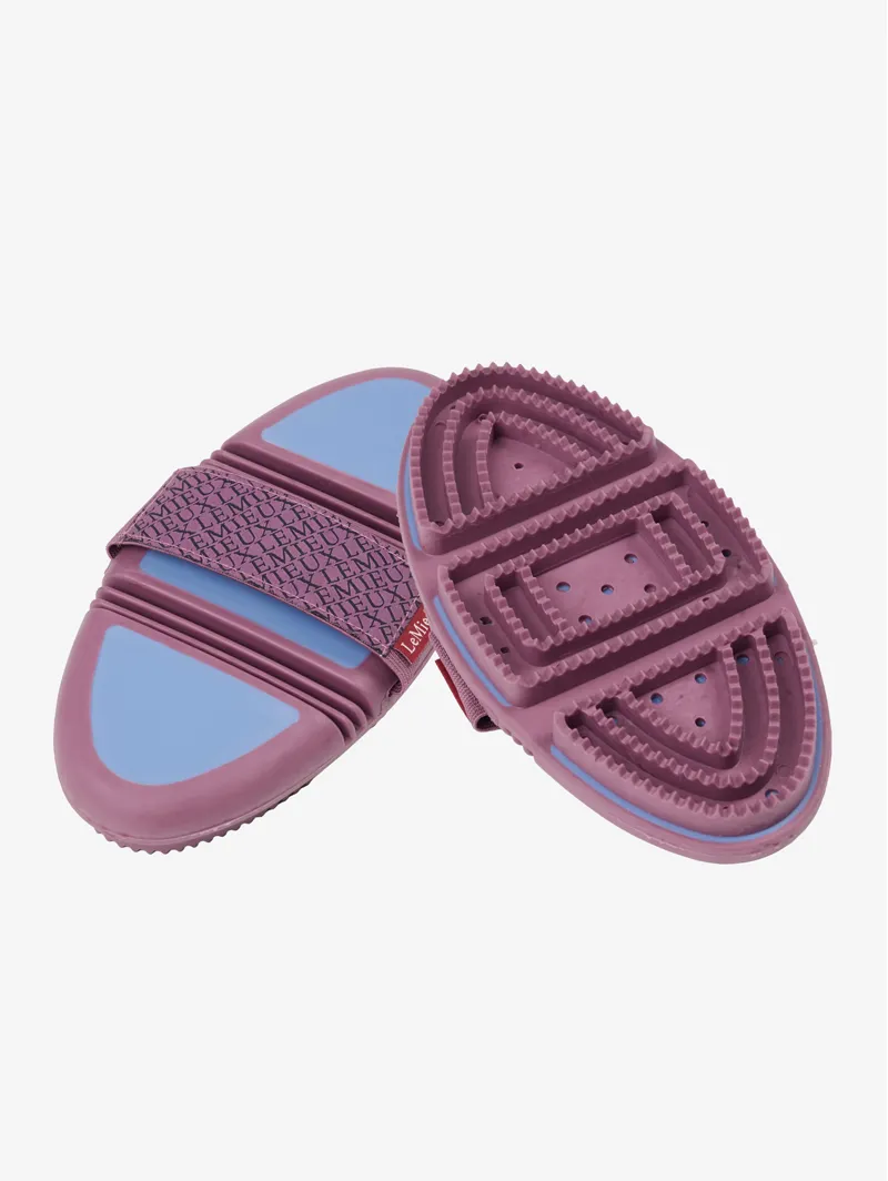 LeMieux Flexi Curry Comb in Powder Blue