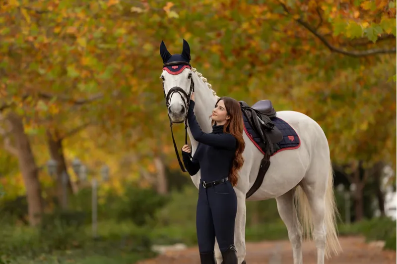 LeMieux Loire Classic Close Contact Square in Navy and Cranberry-3