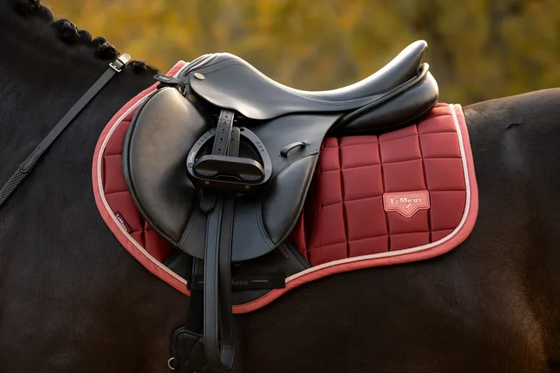 LeMieux Loire Classic Close Contact Saddle Pad in Russet-2