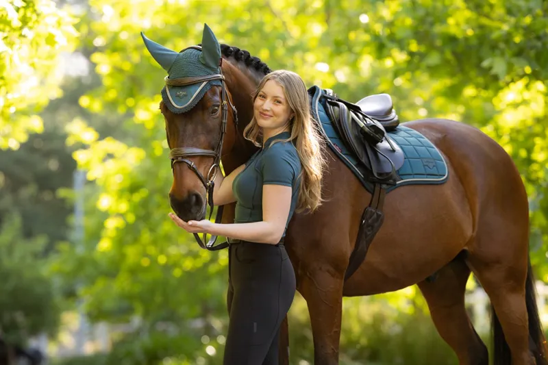 LeMieux Loire Classic Close Contact Square in Jungle-1