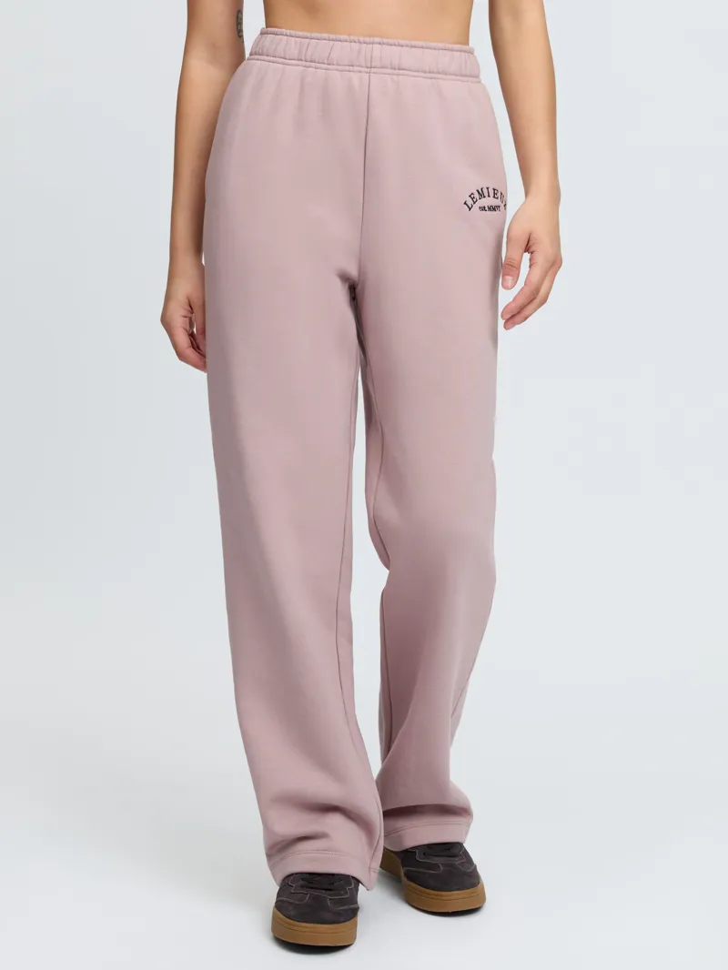 LeMieux Luna Jogger Ladies in Wild Rose-1