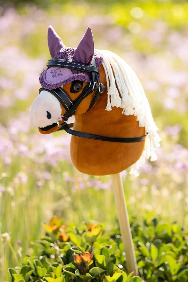 LeMieux Mini Hobby Horse Sundance-1