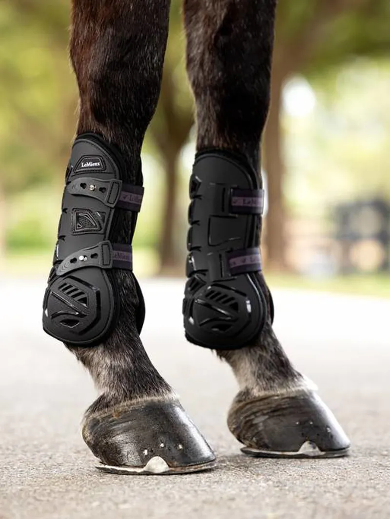 LeMieux Motion Cool Tendon Boot in Black-2