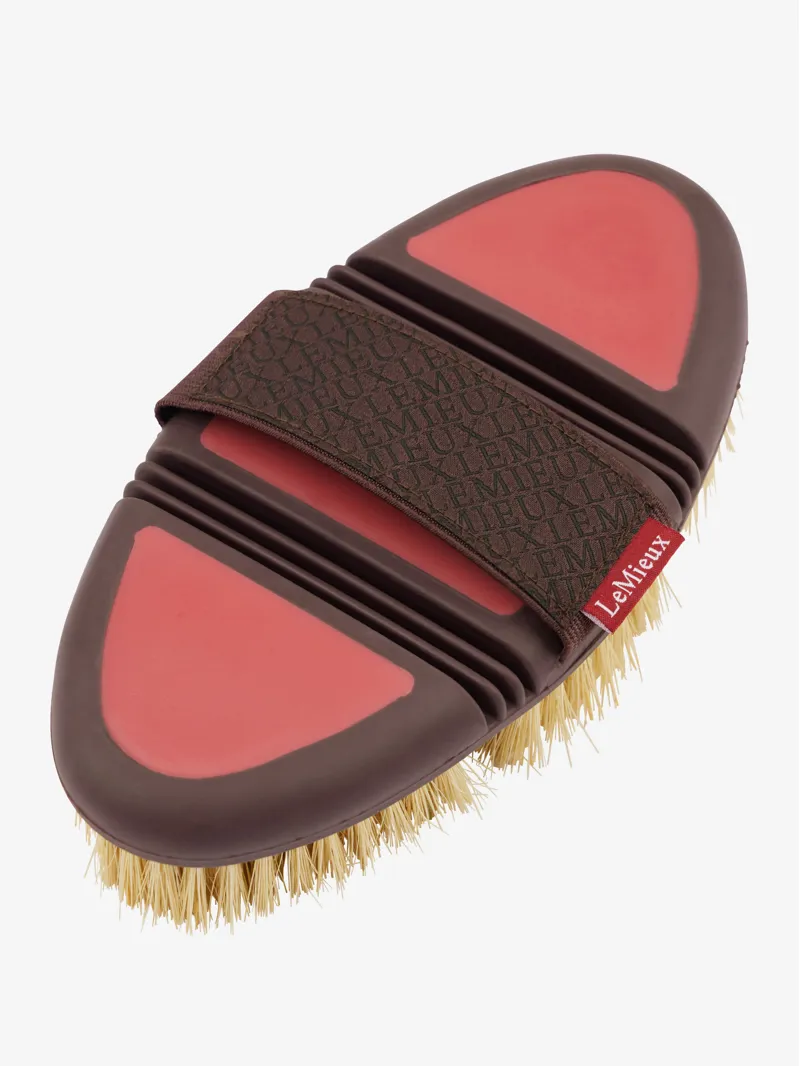 LeMieux Flexi Scrubbing Brush in Cranberry-1