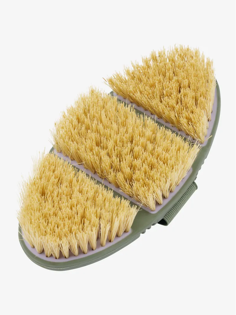 LeMieux Flexi Scrubbing Brush in Lilac
