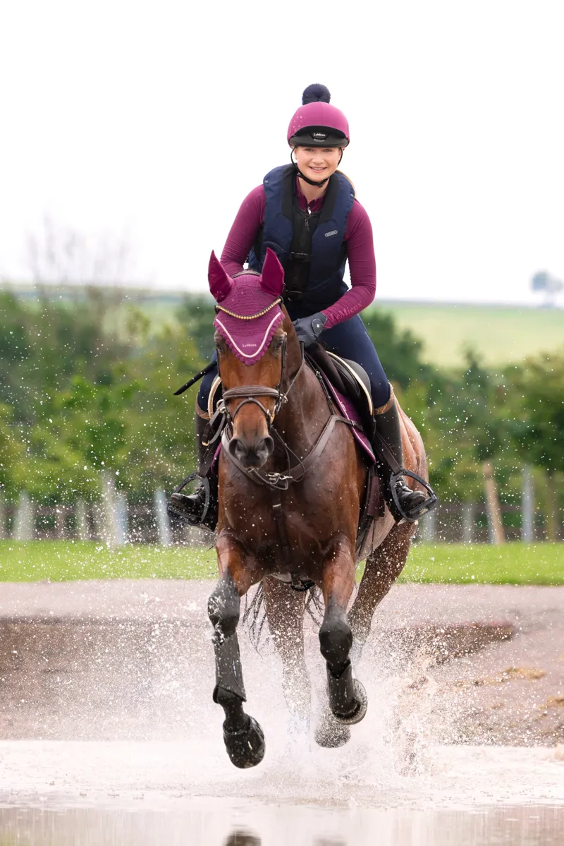 LeMieux Suede GP Saddle Pad in Blackberry-2