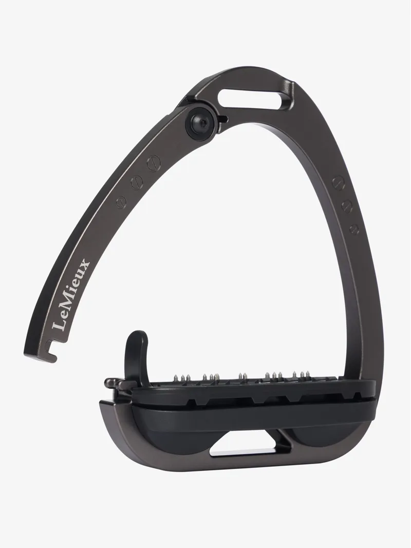 LeMieux Vector Balance Stirrups in Carbon-3