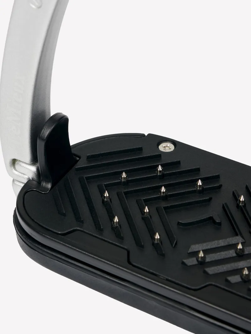 LeMieux Vector Control Stirrups in Aluminium-3