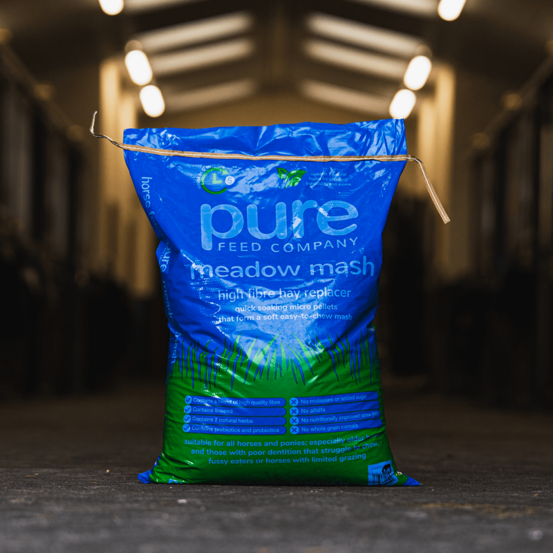 Pure Feed Company Meadow Mash Hay Replacer 15kg-2