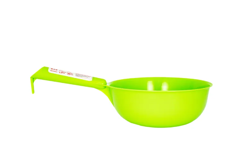 Red Gorilla Feed Scoop in Pistachio