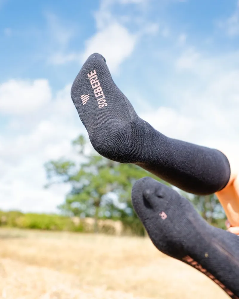 Soleberie Classic Long Socks Ladies in Black-1