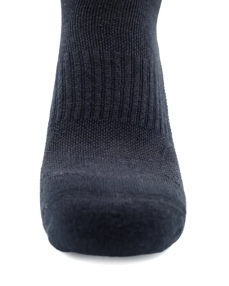 Soleberie Classic Long Socks Ladies in Black-4