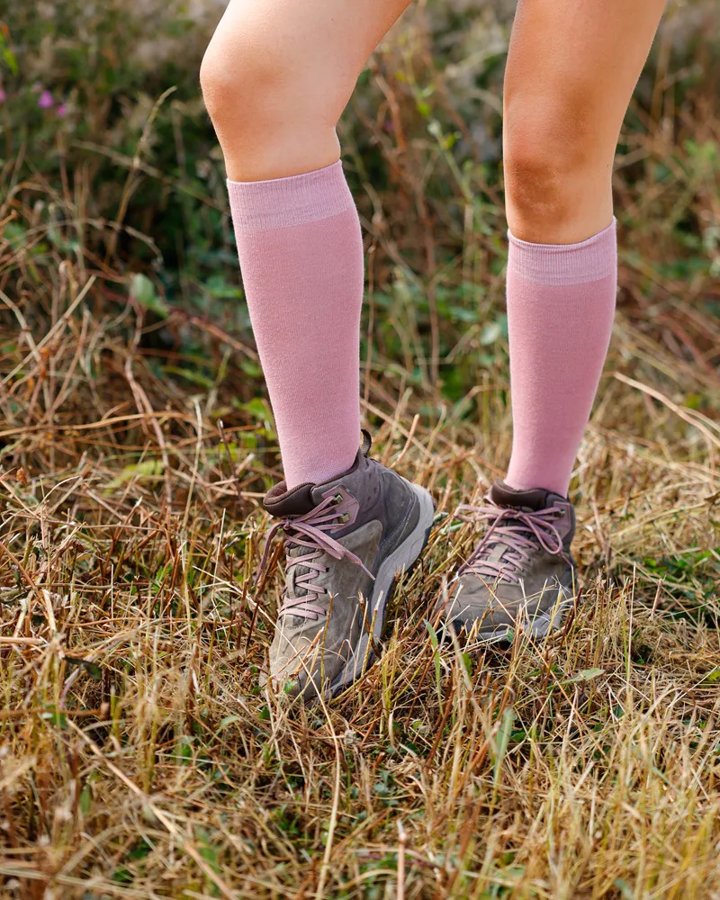 Soleberie Classic Long Socks Ladies in Pink-1