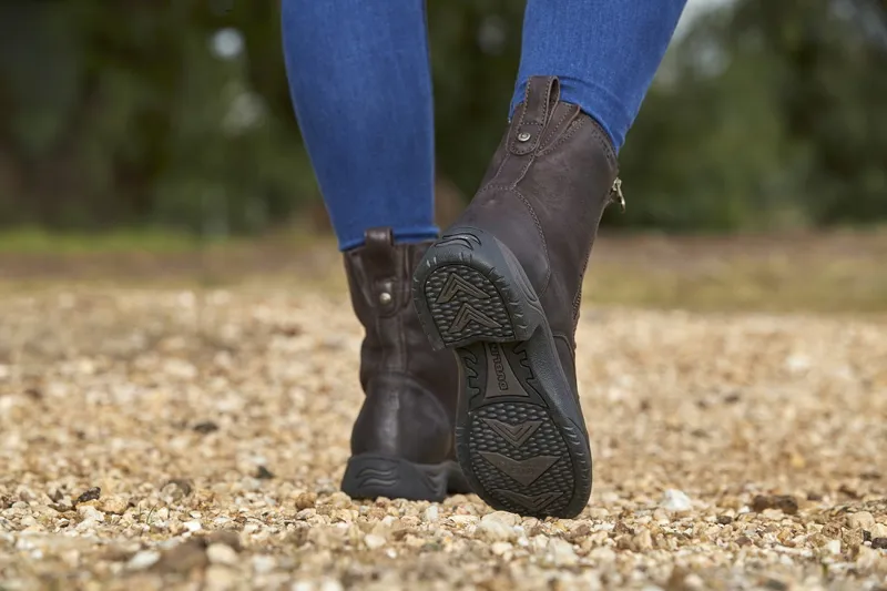 Dublin Tilly Boots Unisex in Brown-4