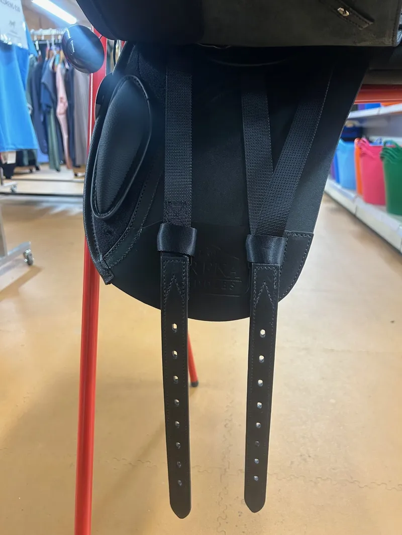 Arena Dressage Saddle 16 in Black-6