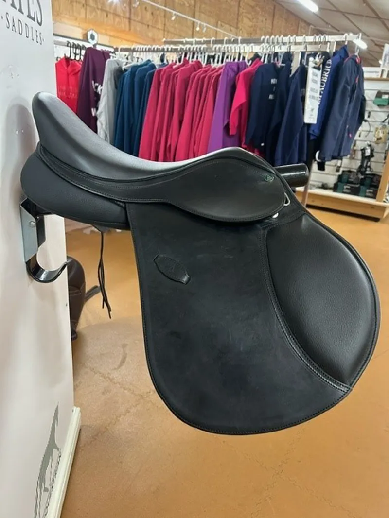 Arena General Purpose 16 Saddle in Black
