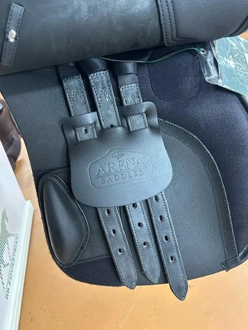 Arena High Wither General Purpose Saddle in Black-4
