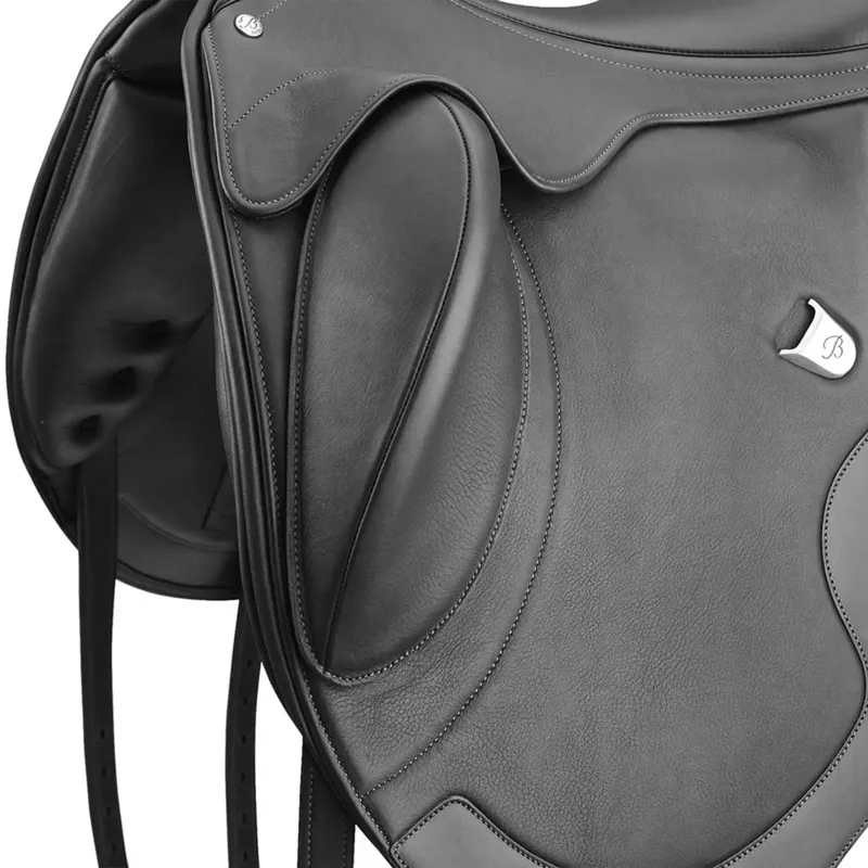 Bates Artiste Dressage Saddle in Black-3