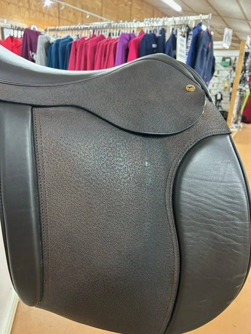 Black Country Show Saddle 18 Wide in Brown with Native Tree-1