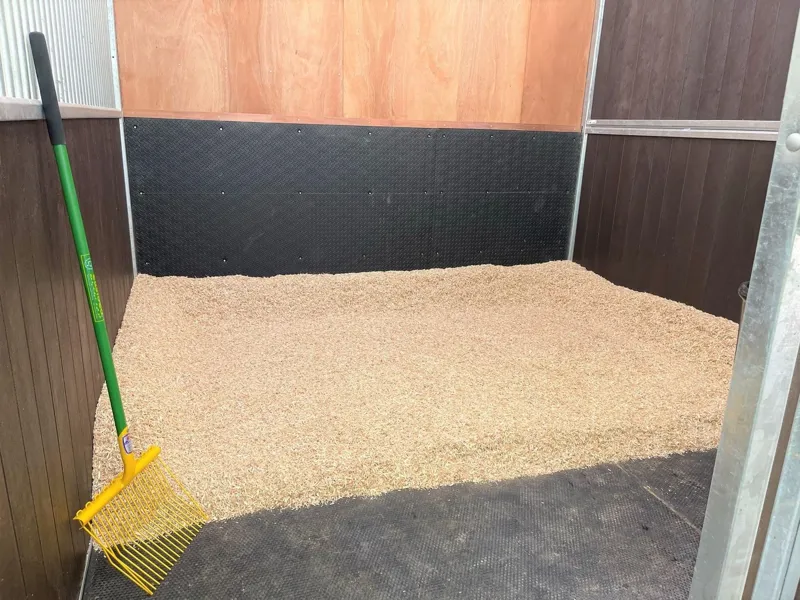 Easibed Dust Free Equine Bedding-1