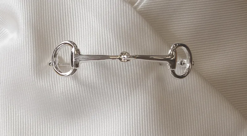 Equetech Snaffle Stock Pin Silver-1