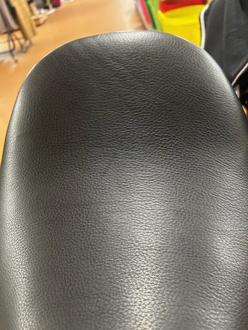 Fairfax Classic Monoflap Dressage Saddle 17.5 in Black-5
