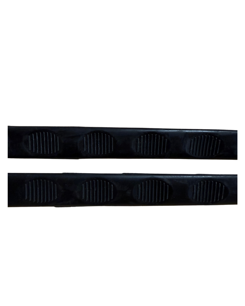 Fairfax Rubber Thumb Grip Reins in Black-2
