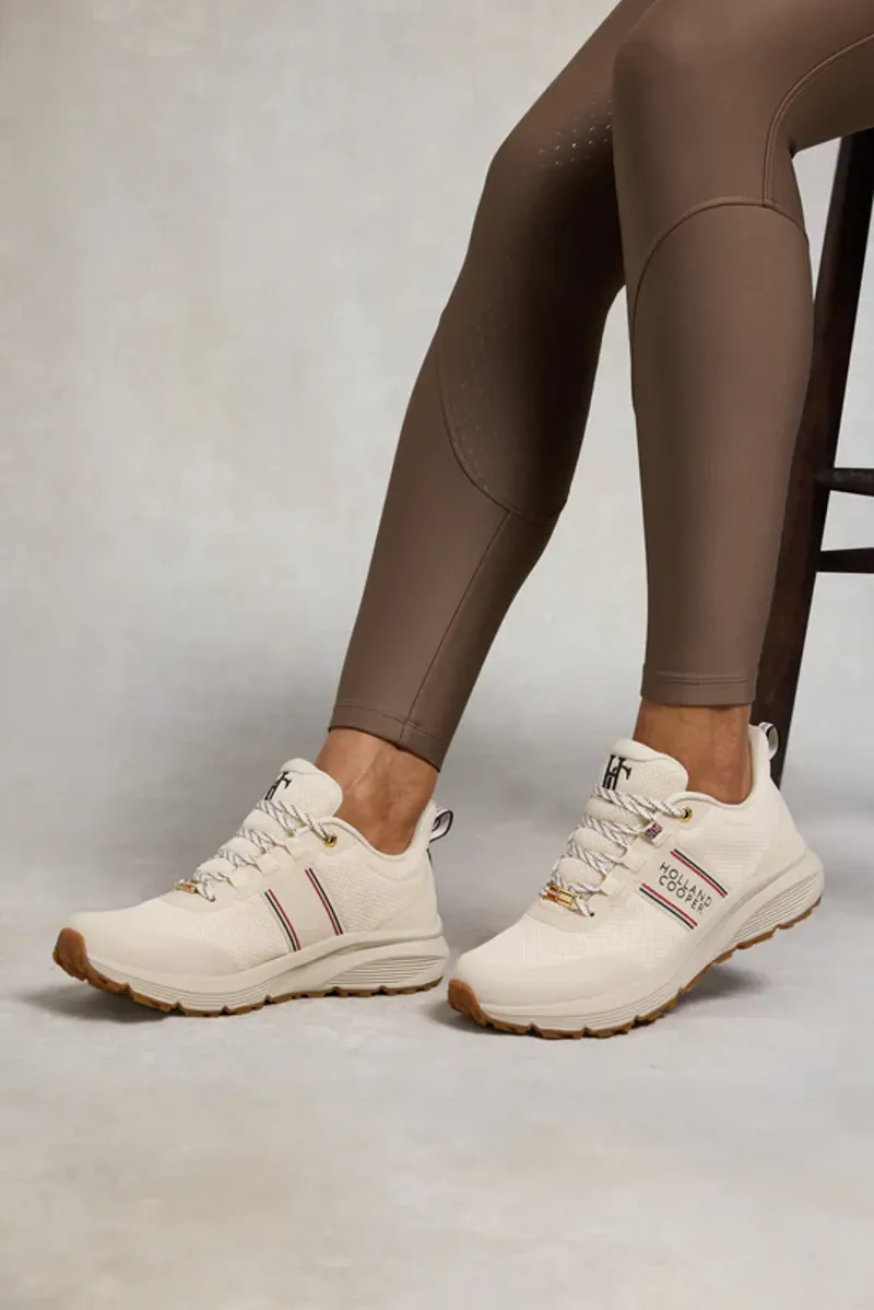 Holland Cooper Burghley Waterproof Trainer Ladies in Ecru