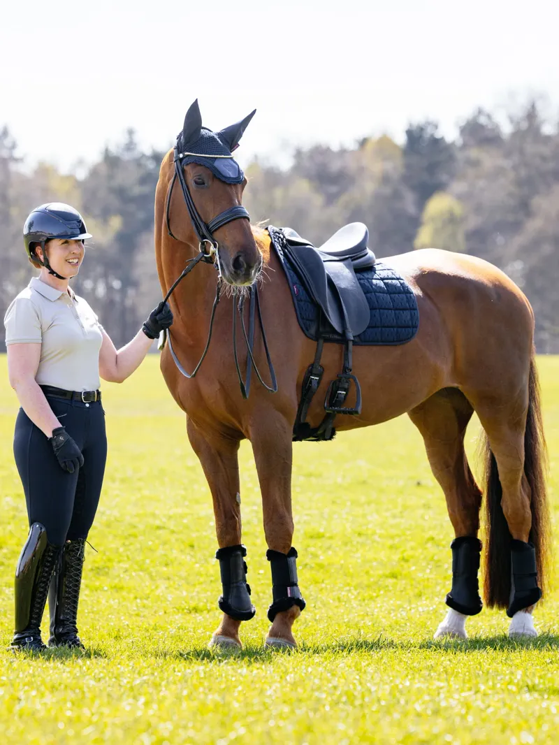 LeMieux 3D Mesh Self-Cool Dressage Square in Navy-2