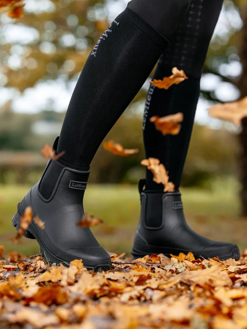 LeMieux Bramshaw Chelsea Welly Ladies in Black-6