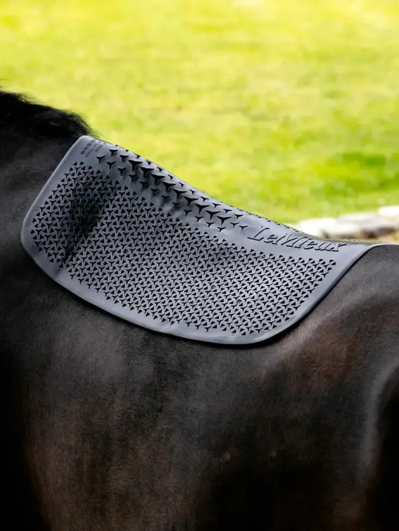 LeMieux Gel-Tek Slimline Half Pad in Black-1