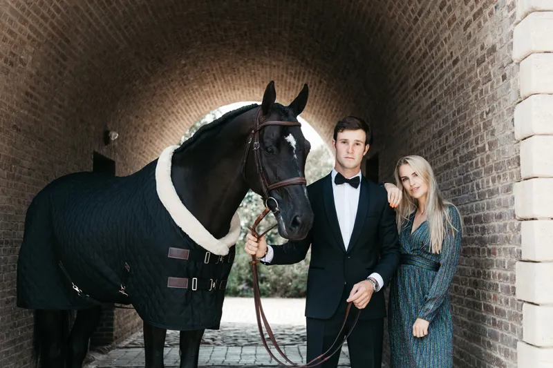 Kentucky Show Rug in Black-7