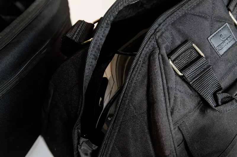Kentucky Helmet Bag in Black-4
