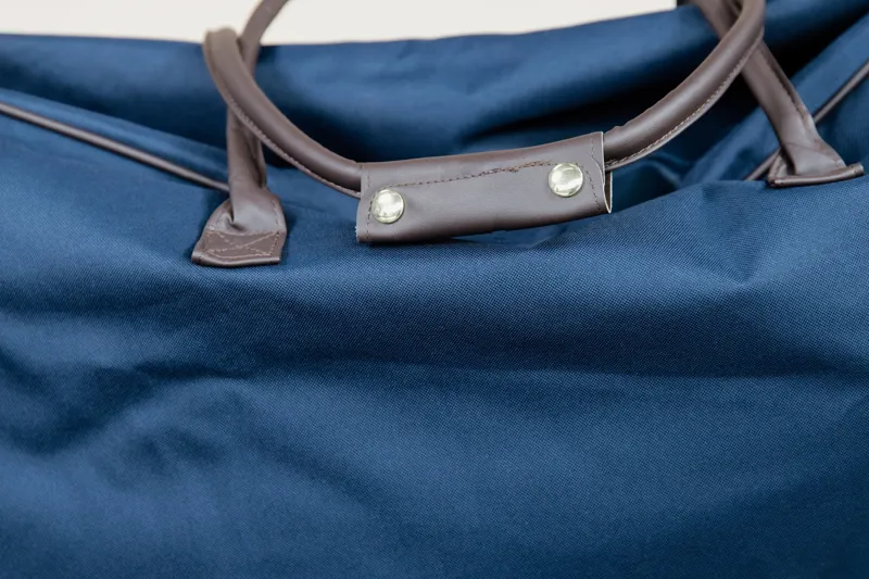 Kentucky Rug Bag in Navy-3