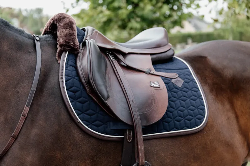Kentucky Skin Friendly Showjumping Saddle Pad in Navy-2