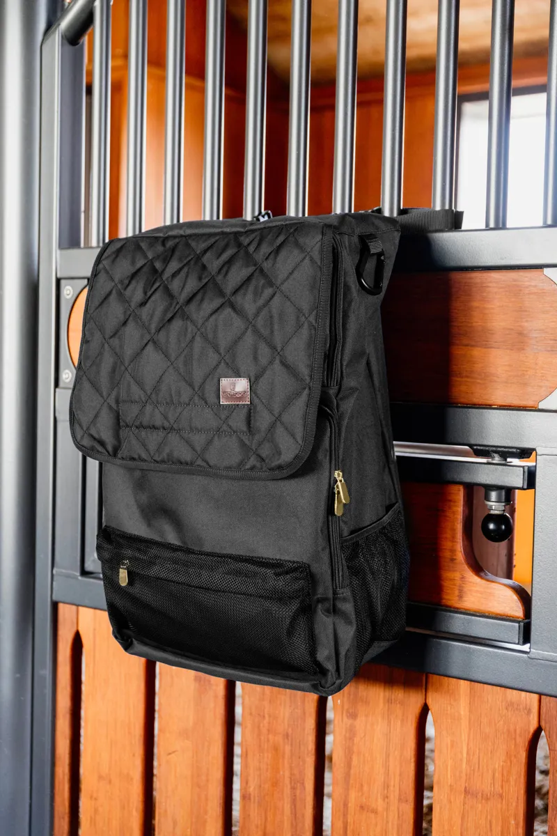 Kentucky Stable Bag in Black-2