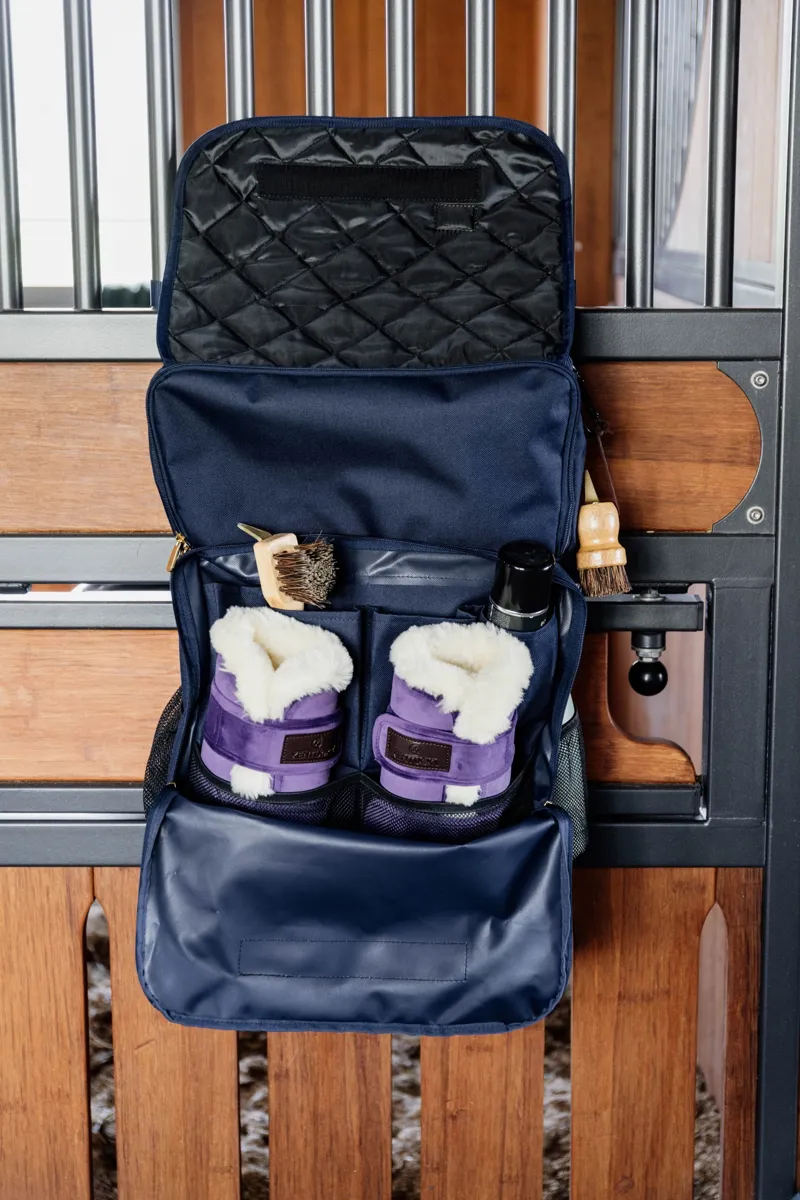 Kentucky Stable Bag in Navy-4