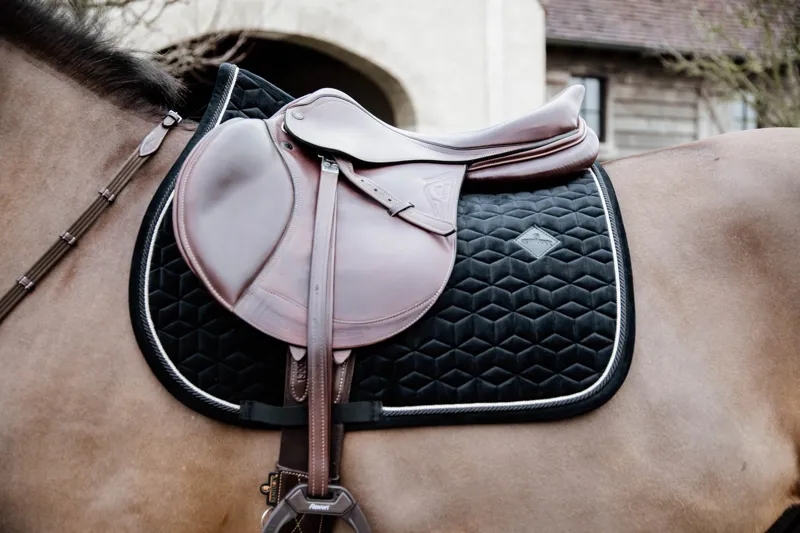 Kentucky Basic Velvet Jumping Saddle Pad in Black-2