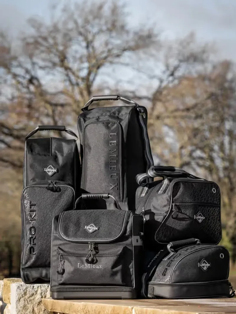 LeMieux Elite Pro Bridle Bag in Black-4