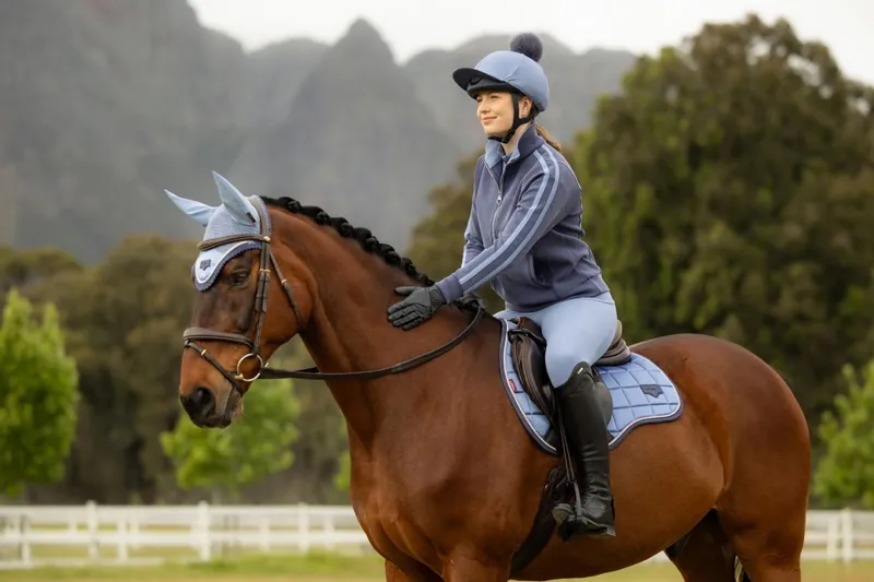 LeMieux Loire Classic GP Square in Powder Blue-2
